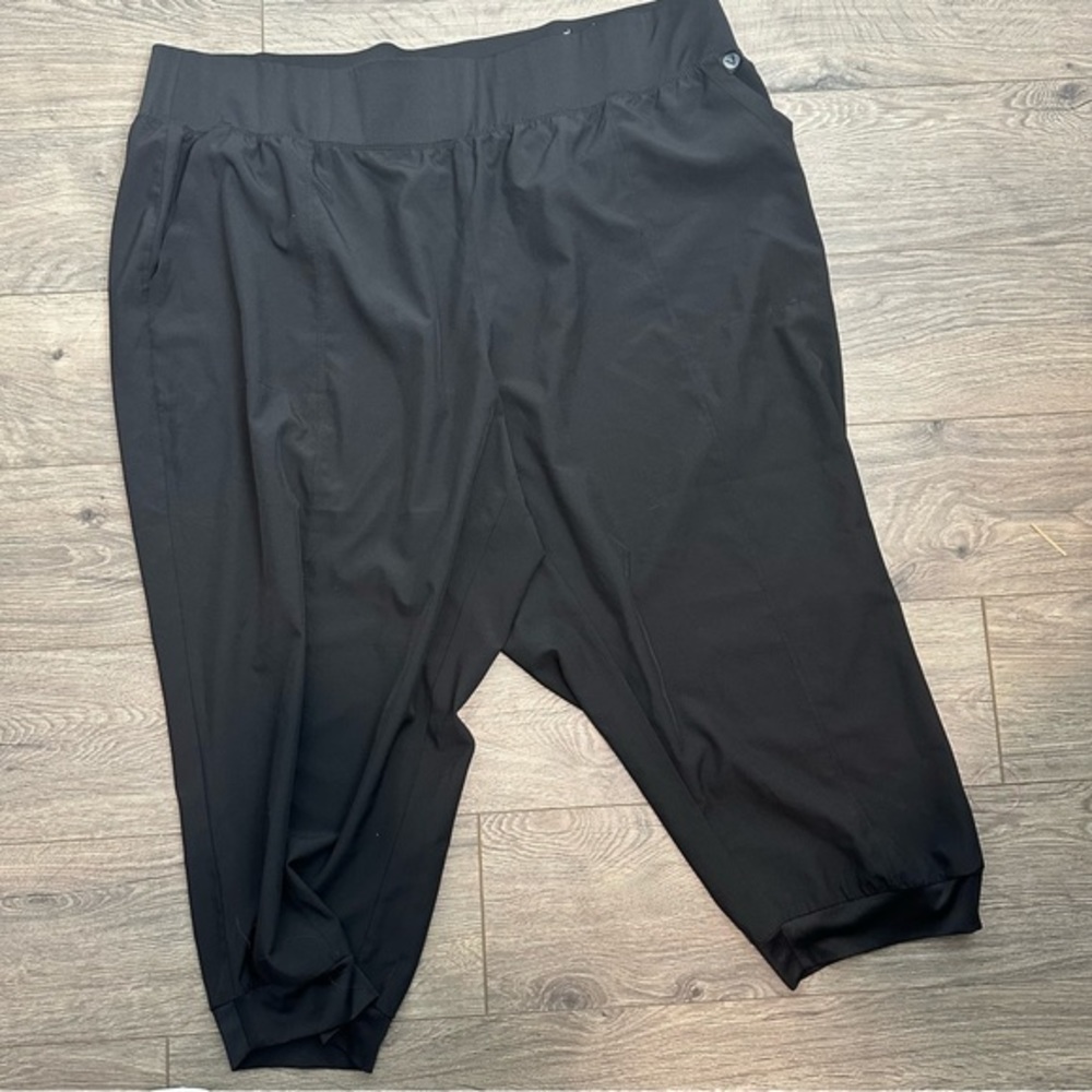 Livi for Lane Bryant | Stretchy | Athletic | Capri | 22/24 | B4